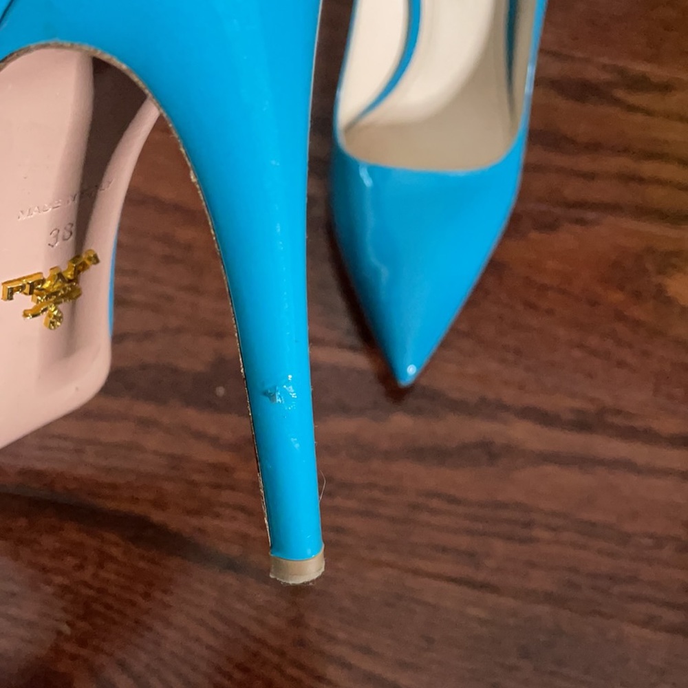 Prada heels - Picture 3 of 3